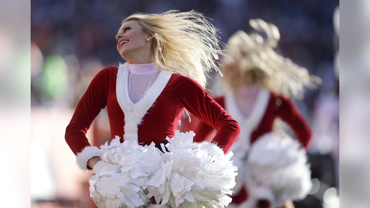 NFL cheerleaders from Week 16