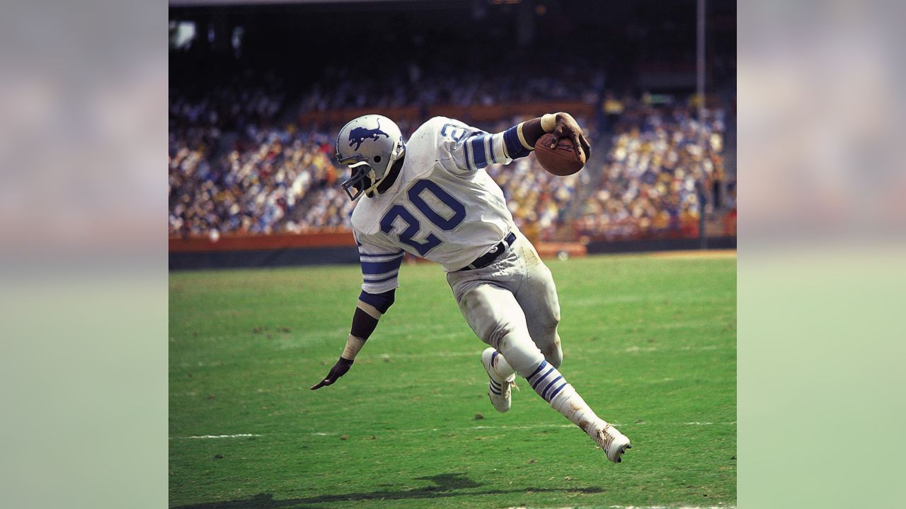 Lions vs. Rams, early '60's  Nfl detroit lions, Nfl rams, Nfl uniforms