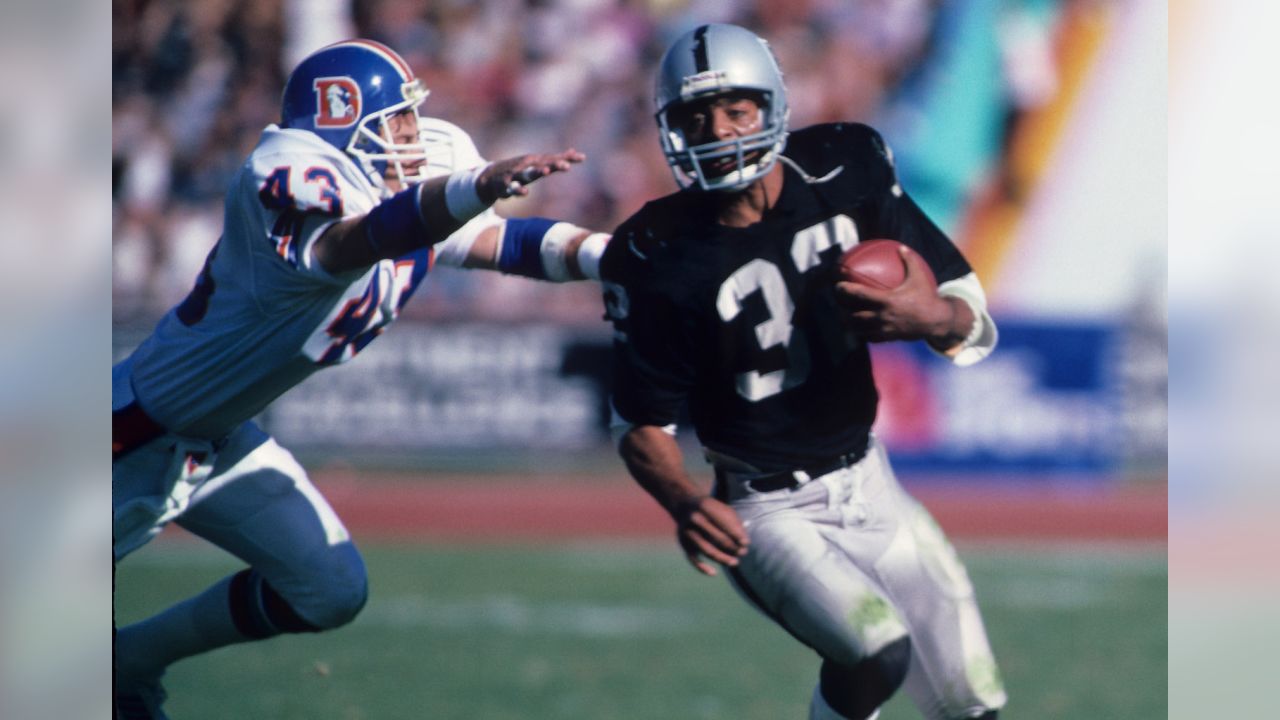 The 7 Best Running Backs of the '80s & '90s