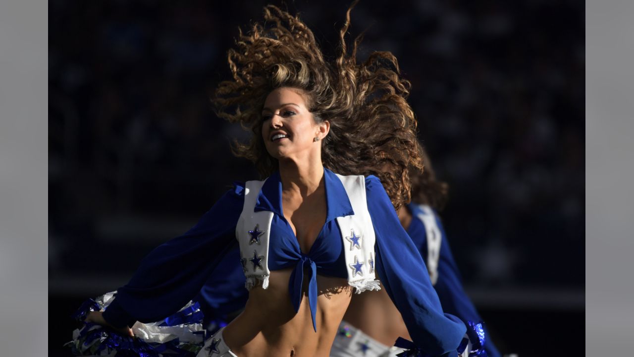 2017 Dallas Cowboys Cheerleaders Photo Gallery