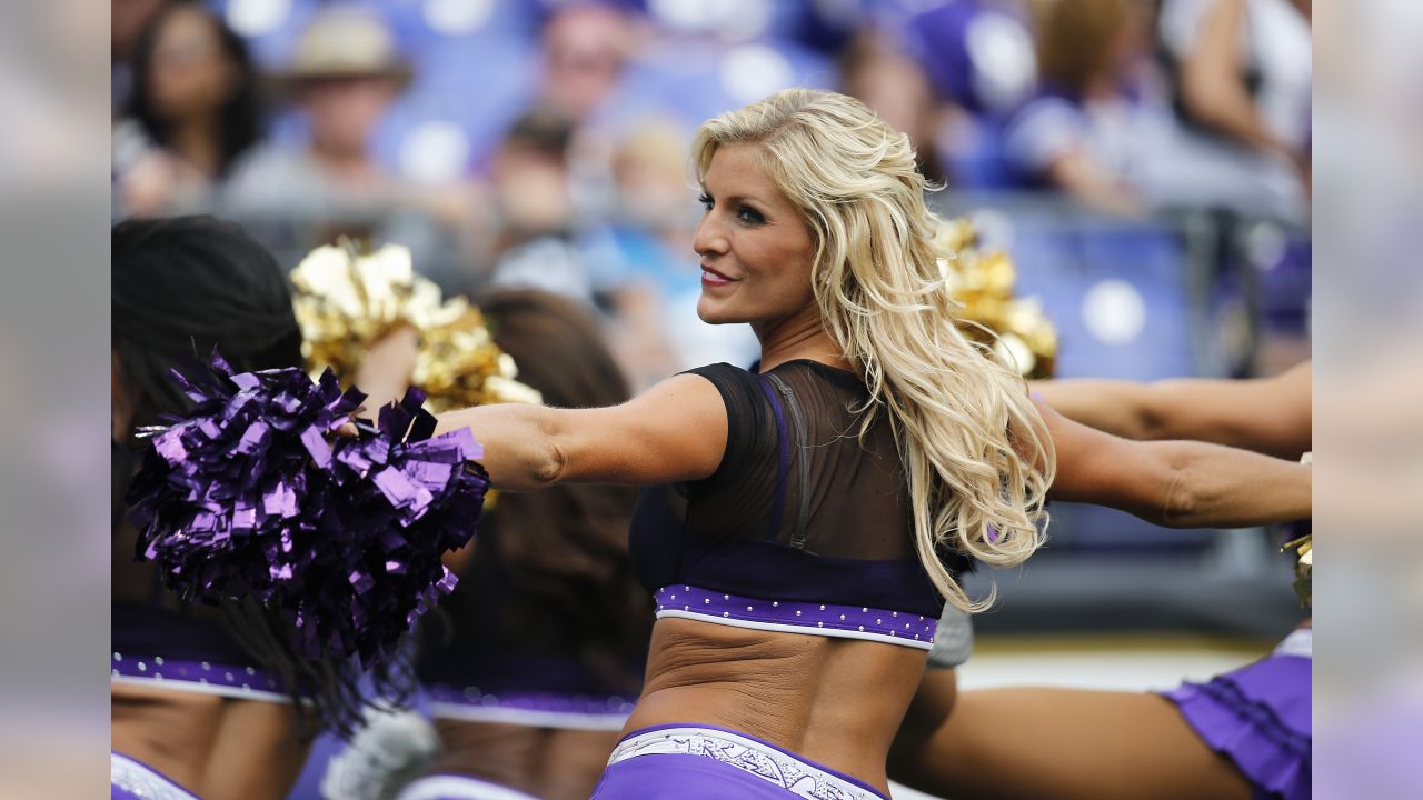 2014 NFL Cheerleaders: Best of Week 4