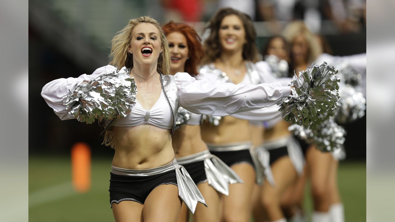 2015 NFL cheerleaders: Week 1