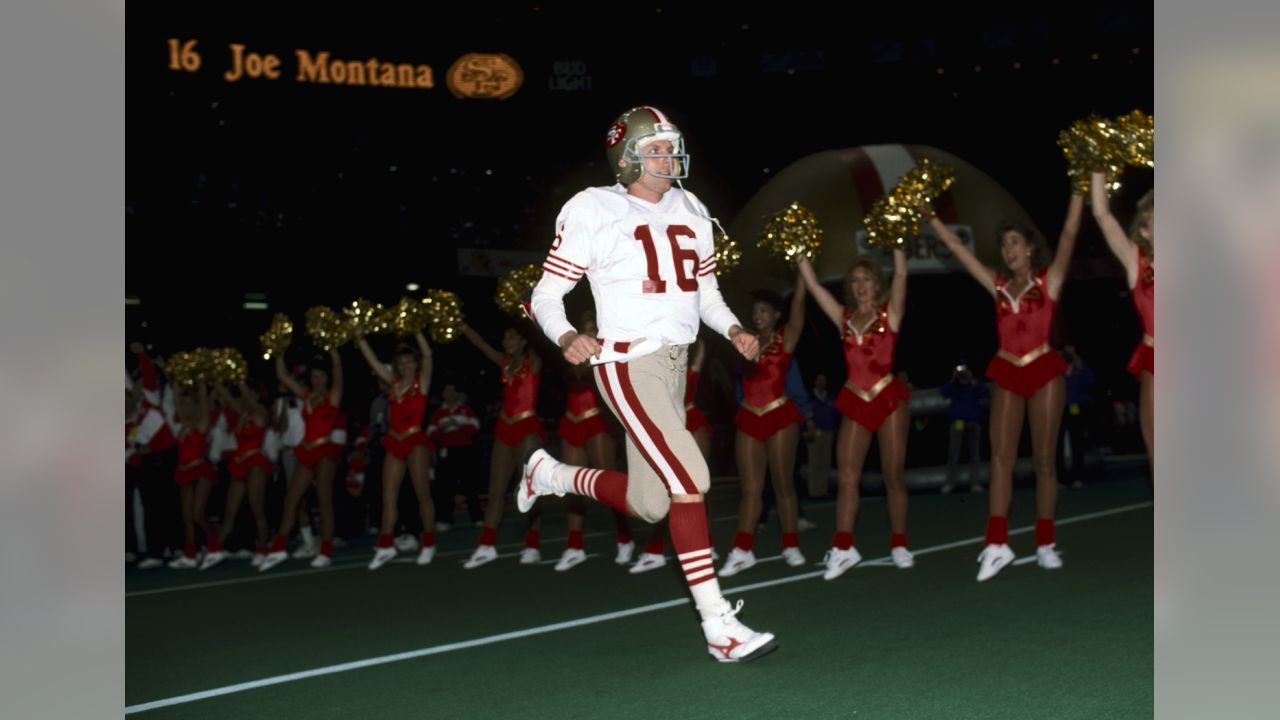 1,407 San Francisco Qb Joe Montana Stock Photos, High-Res Pictures