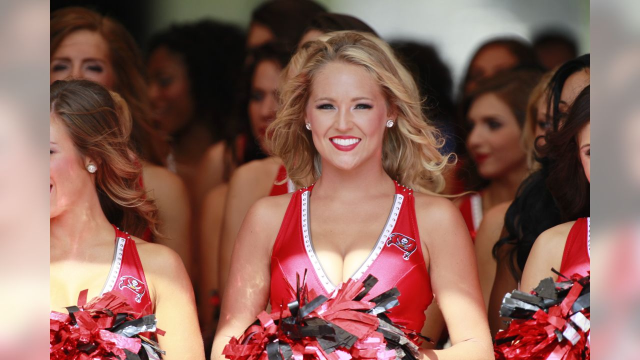 2012 NFL Cheerleaders: Best of Week 4