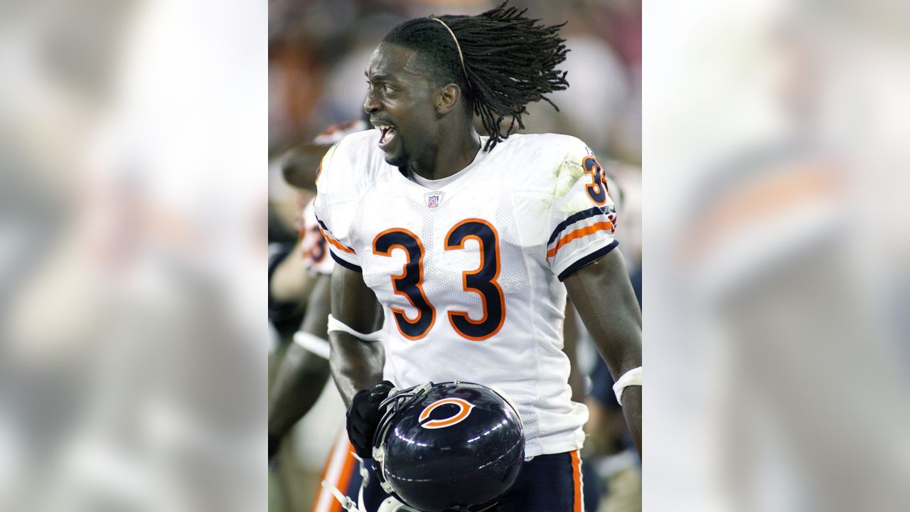 836 Bears Charles Tillman Stock Photos, High-Res Pictures, and