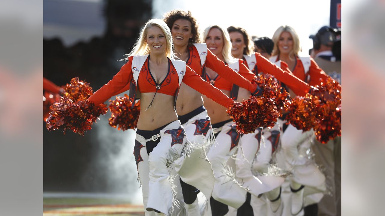 Photos: NFL Cheerleaders, Week 14