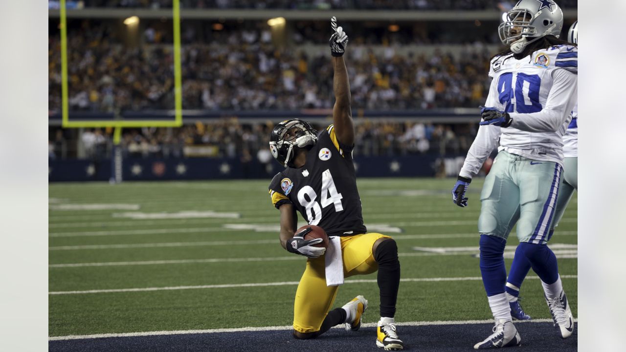 Cincinnati, OH, USA. 14th Oct, 2018. Pittsburgh Steelers wide receiver  Antonio Brown (84) sprints for the game winning touchdown in a game between  the Pittsburgh Steelers and the Cincinnati Bengals at Paul