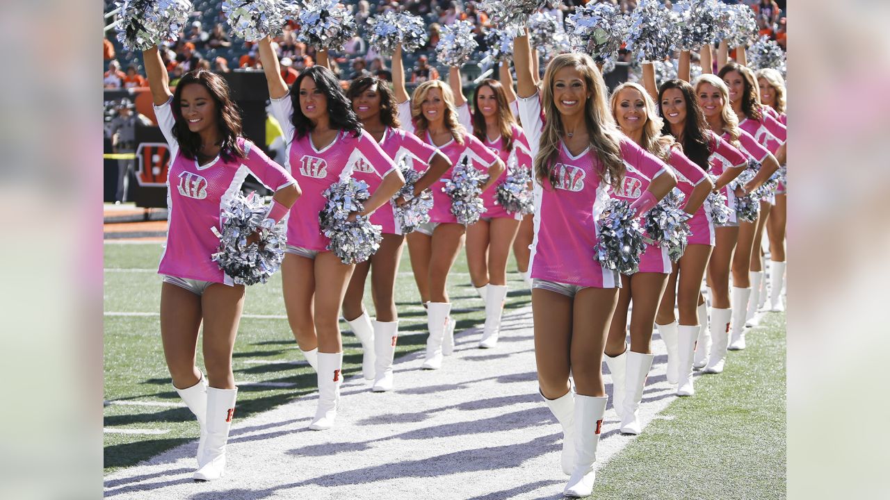 Top 10 Cheerleader Photos of 2016  The Hottest Dance Team In The NFL