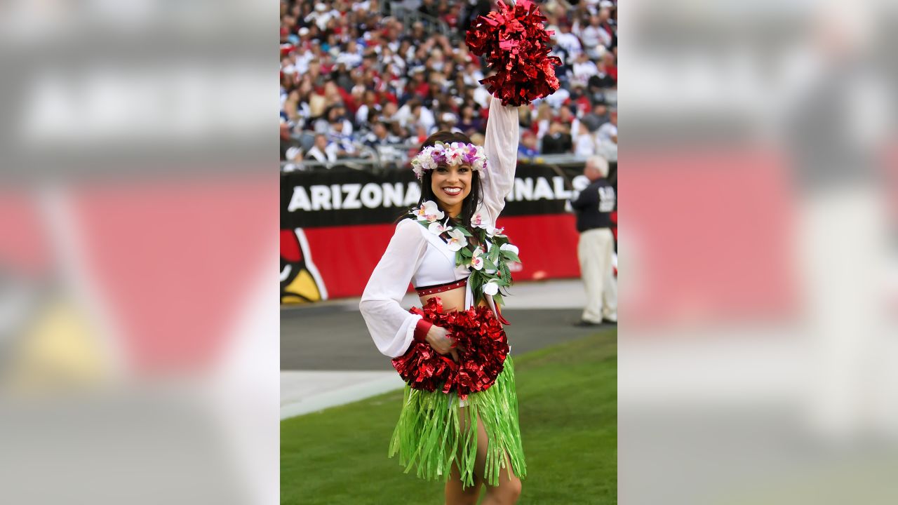 Cheerleaders pose with the trophy after the Pro Bowl Games, Sunday, Feb. 5,  2023, in Las Vegas. (Doug Benc/AP Images for NFL Stock Photo - Alamy