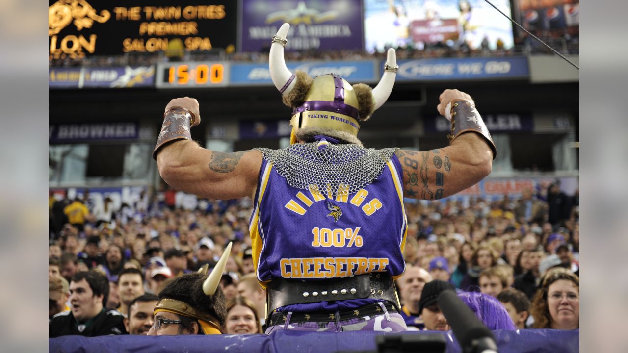 The Minnesota Vikings fan Syd Davy celebrates during the third day of the NFL  draft Saturday, April 30, 2022, in Las Vegas. (AP Photo/John Locher Stock  Photo - Alamy