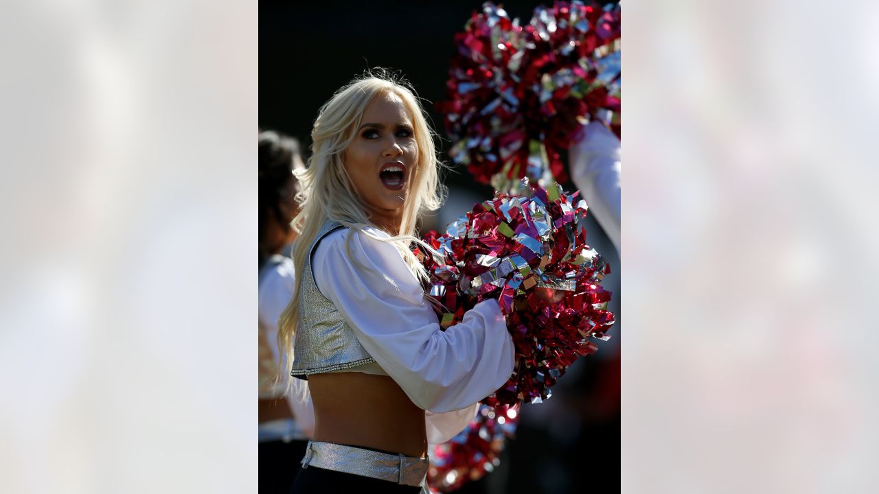 Best of 2018 NFL cheerleaders: Week 16