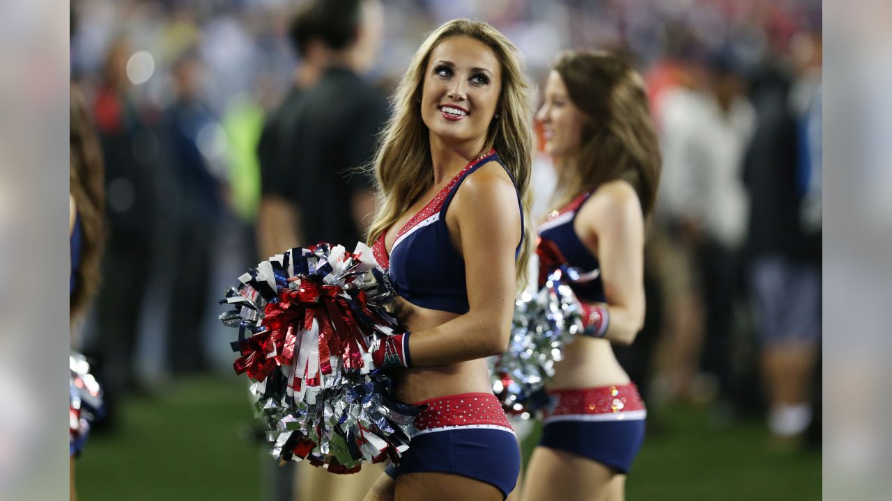 2015 NFL cheerleaders: Week 1