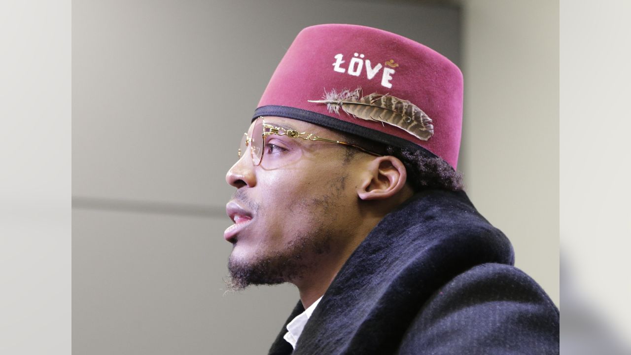 Carolina Panthers: Cam Newton's New Goatee Color