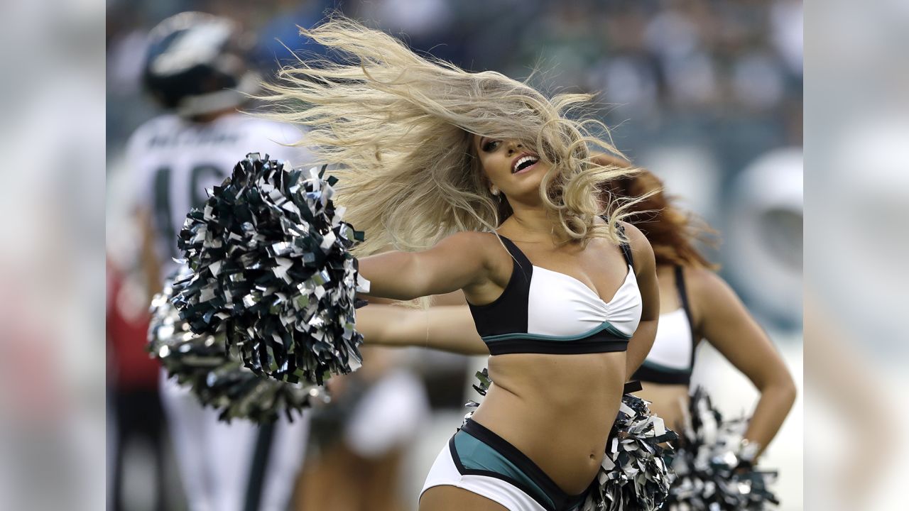 2011 NFL Cheerleaders: Best of the Preseason