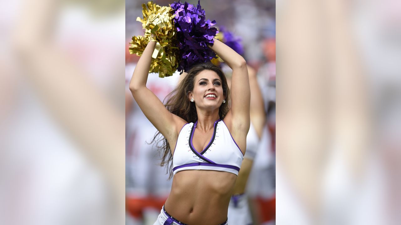 Best of 2017 NFL cheerleaders: Week 2