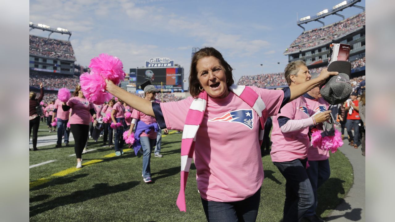 Cole Beasley** Official Dallas Cowboys Cancer Awareness Pink