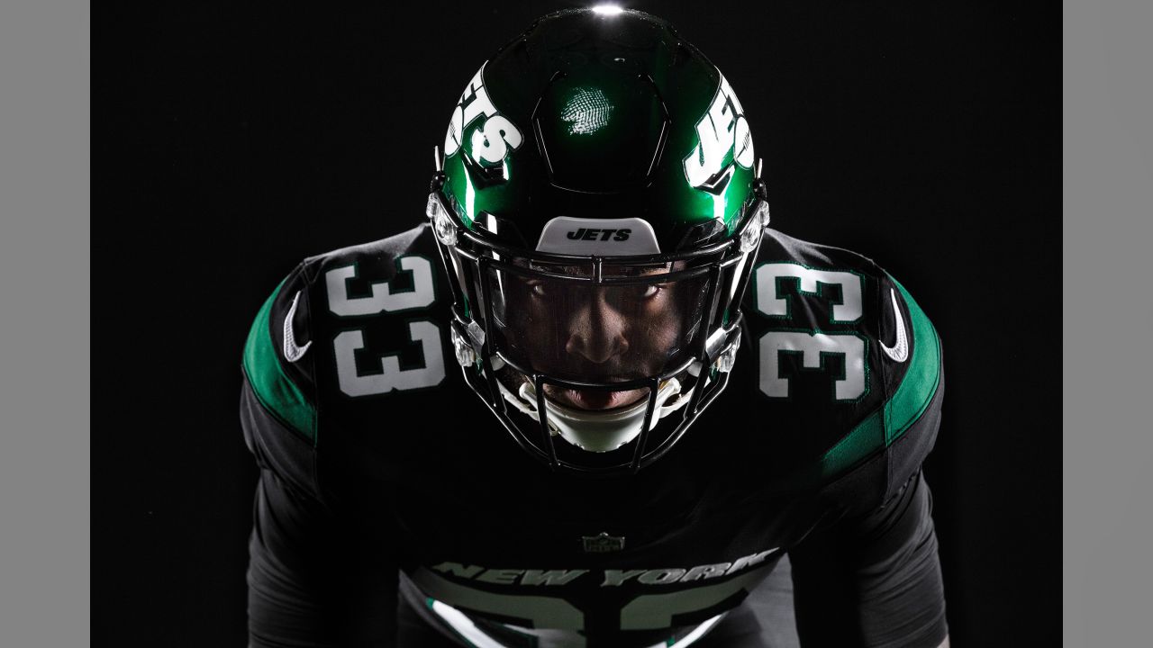 A fresh New York Jets black uniform edit oozes classic look