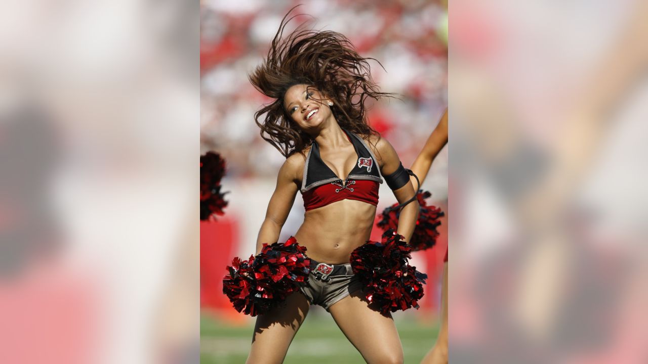 NFL Cheerleaders: Week 2  Buccaneers cheerleaders, Tampa bay