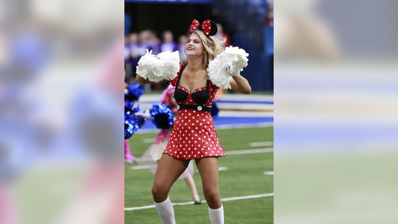 NFL cheerleader Halloween costumes for 2015