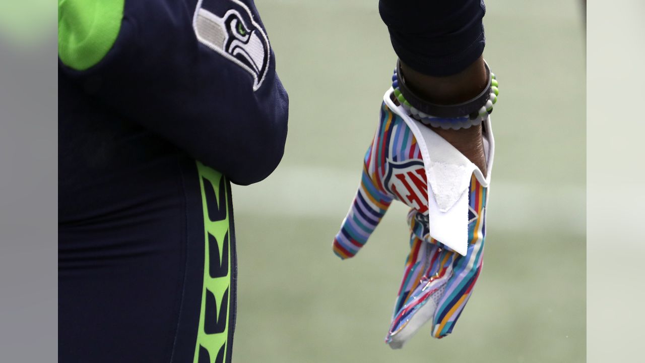 October 21, 2018: NFL Crucial Catch goalpost wrap prior to NFL