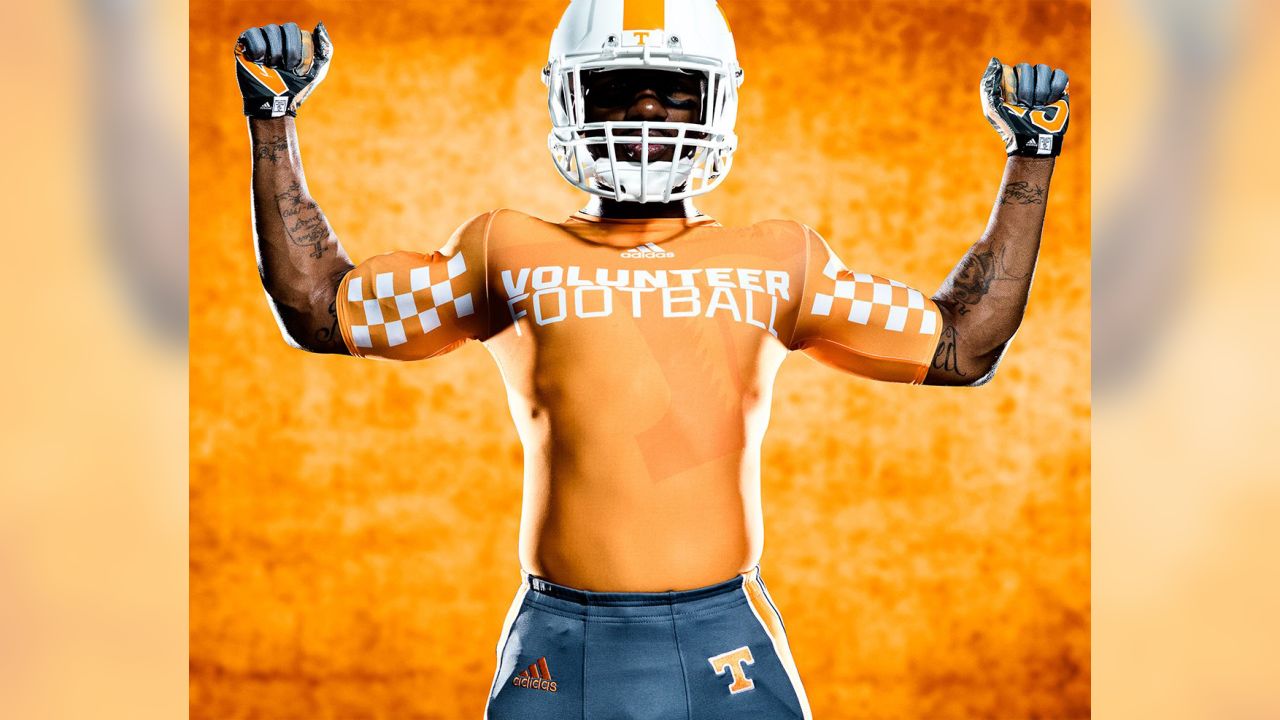 Tennessee unveils new alternate uniform