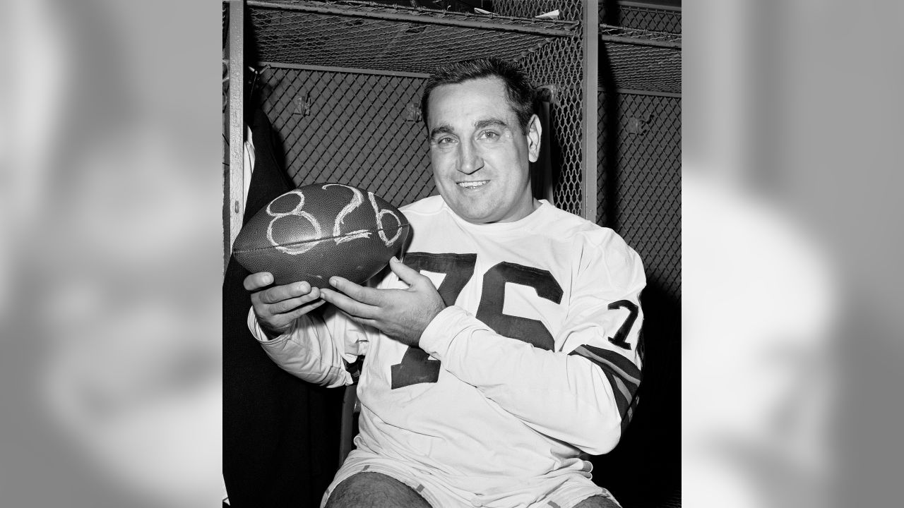 1959 Press Photo Lou Groza-Cleveland Browns football player - cvb71391 -  Historic Images