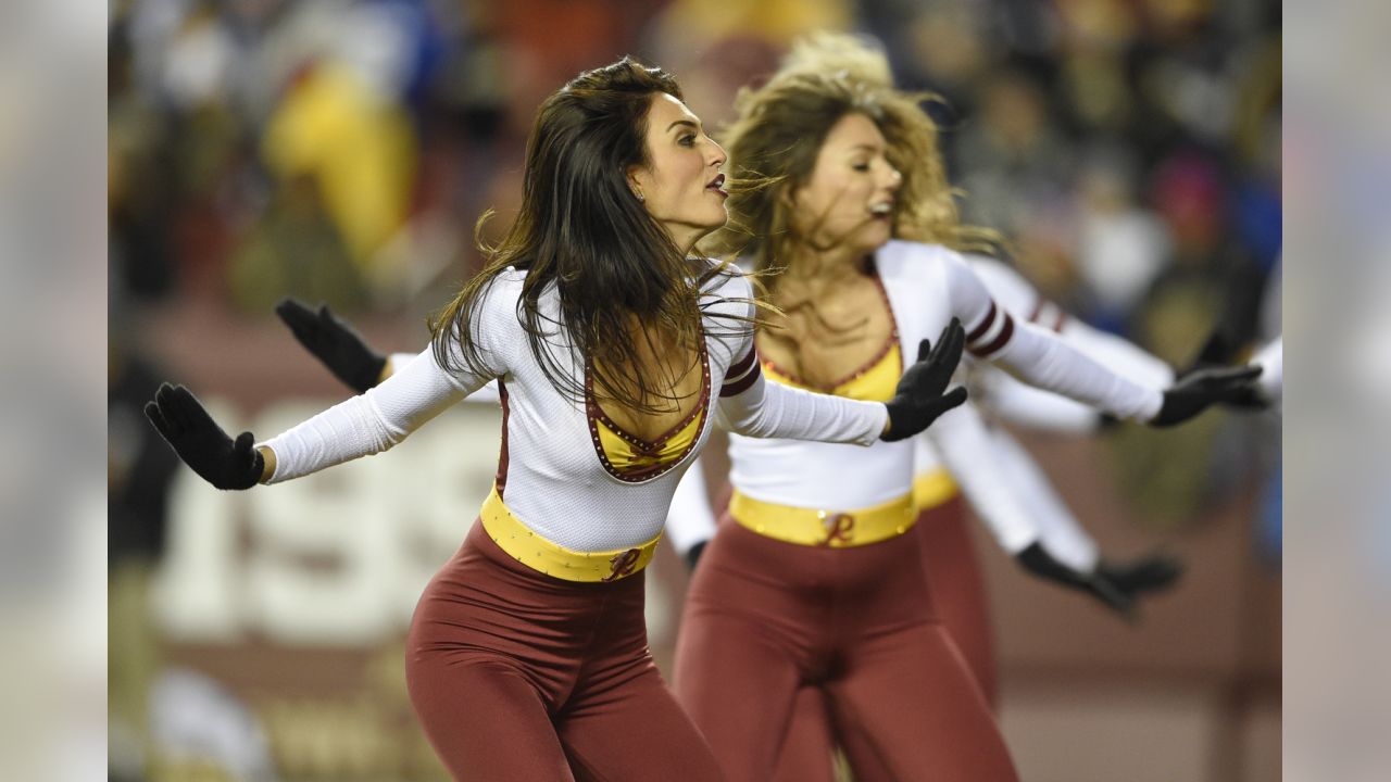 NFL cheerleaders go out with a bang in Week 17 – New York Daily News