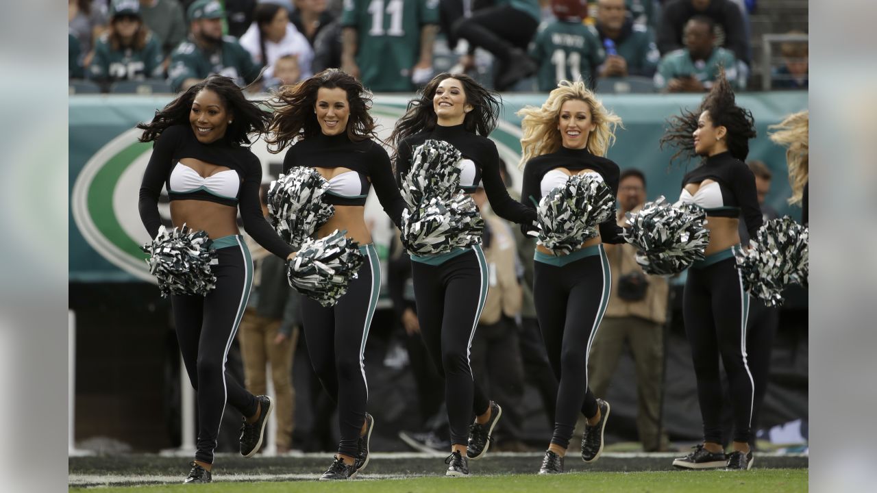 Photos of NFL Cheerleaders from Week 9 – Page 19 – Pro Dance Cheer