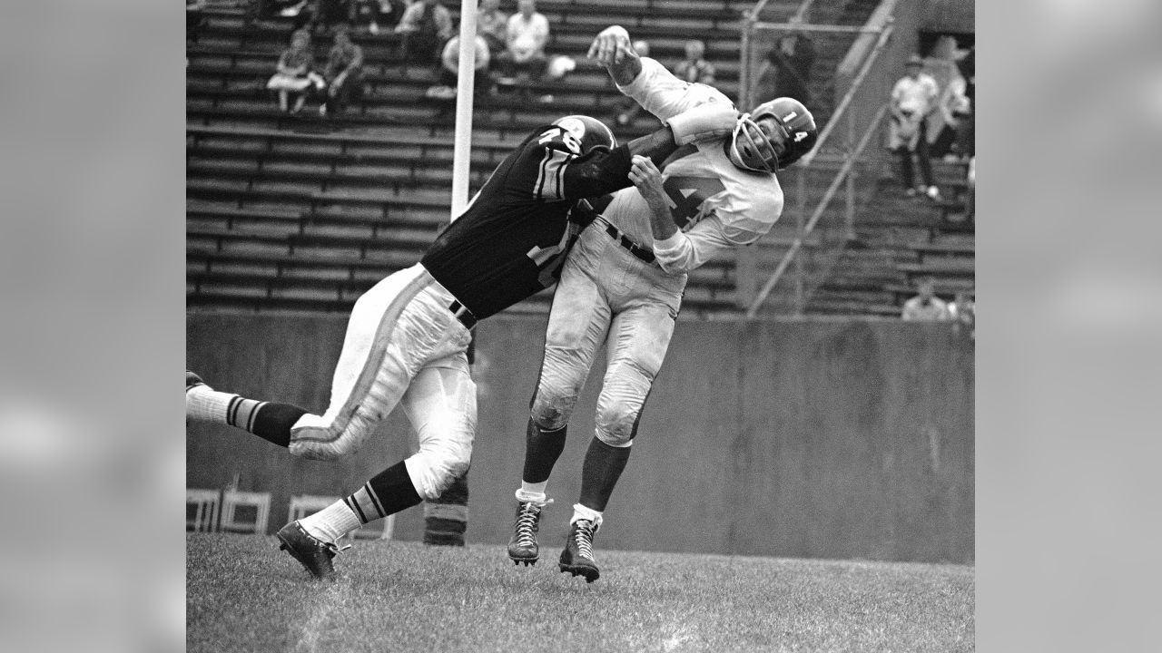 Pro Football Journal: Boundless Enthusiasm While Chasing A Title: Y.A.  Tittle