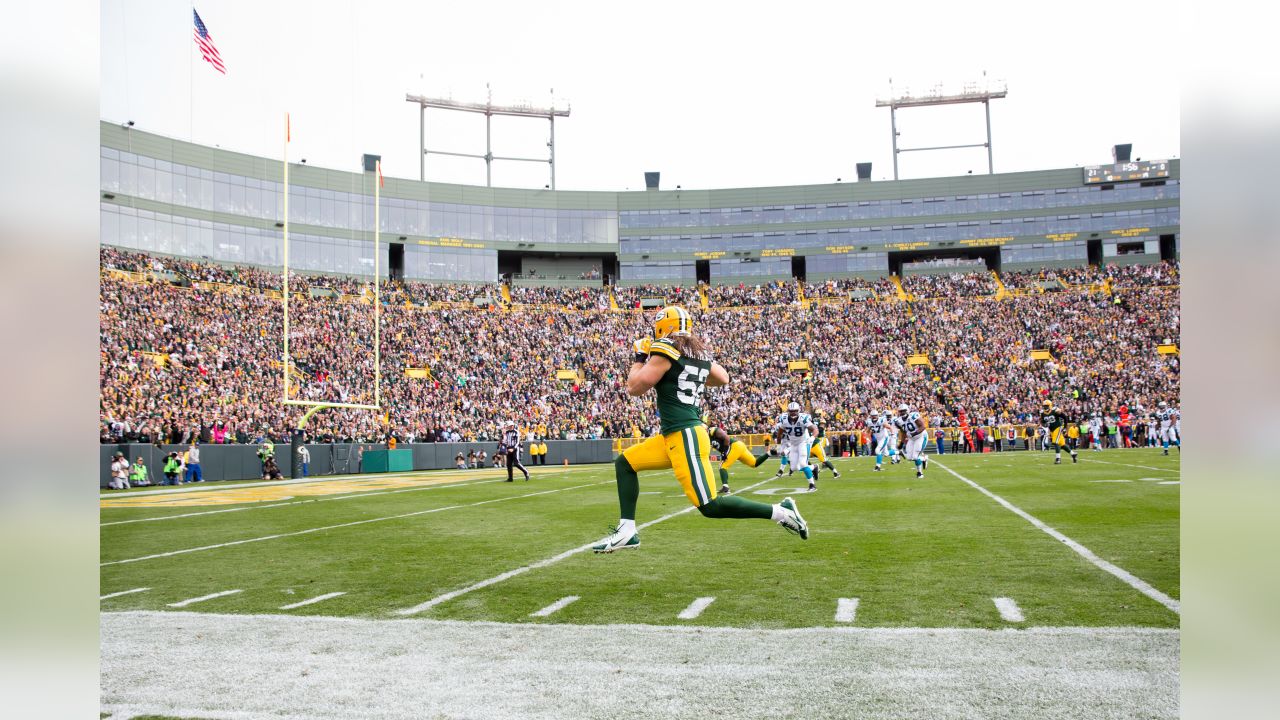 Green Bay Packers linebacker Clay Matthews (52) before the NFL