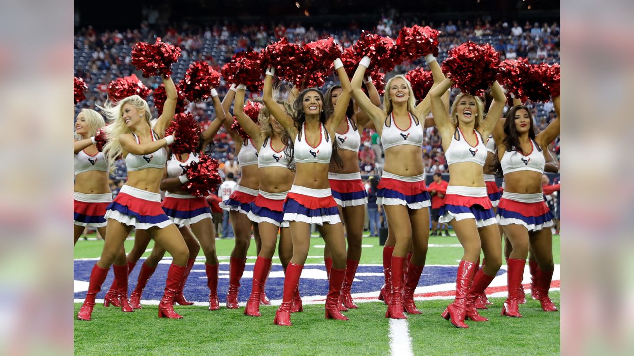 Photo Gallery: Week 2 NFL Cheerleaders