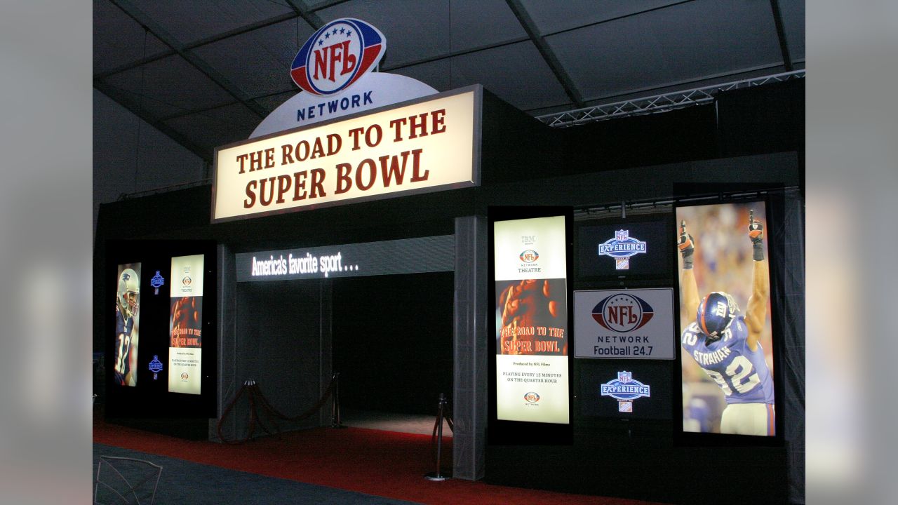 Fans explore the NFL Super Bowl Experience on Thursday, Feb. 10, 2022, in  Los Angeles. (Adam Hunger/AP Images for NFL Stock Photo - Alamy