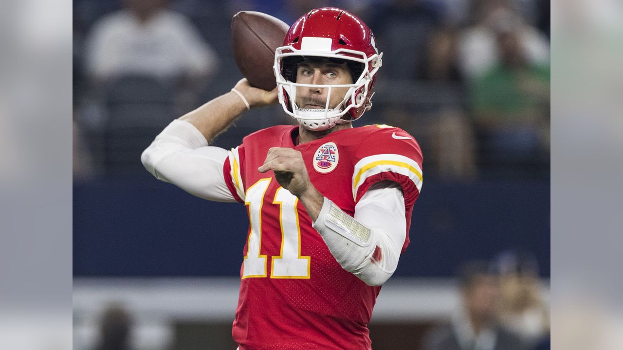 The five most and least consistent QBs of 2017