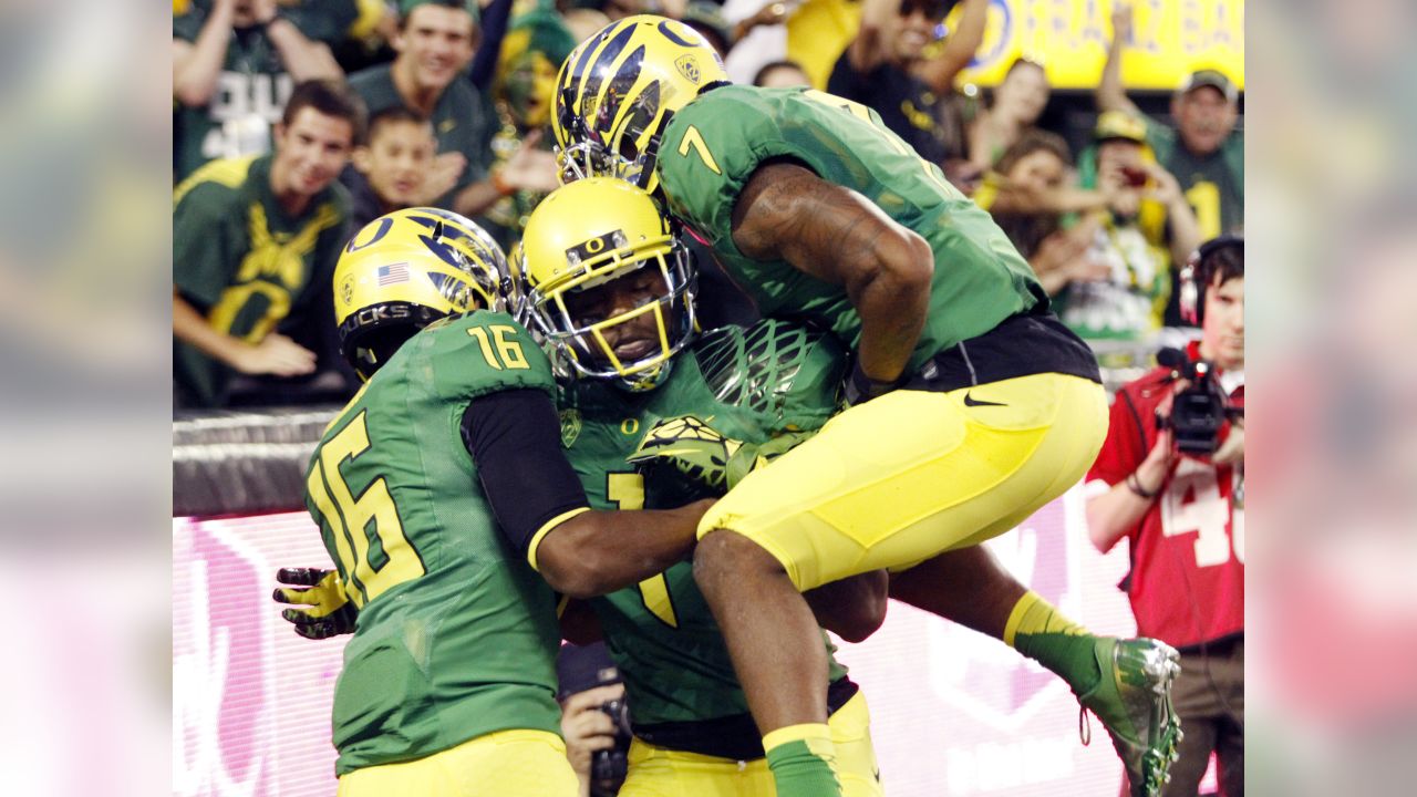 Oregon Ducks to wear yellow jerseys, nightmare green pants and helmets  against Arizona 