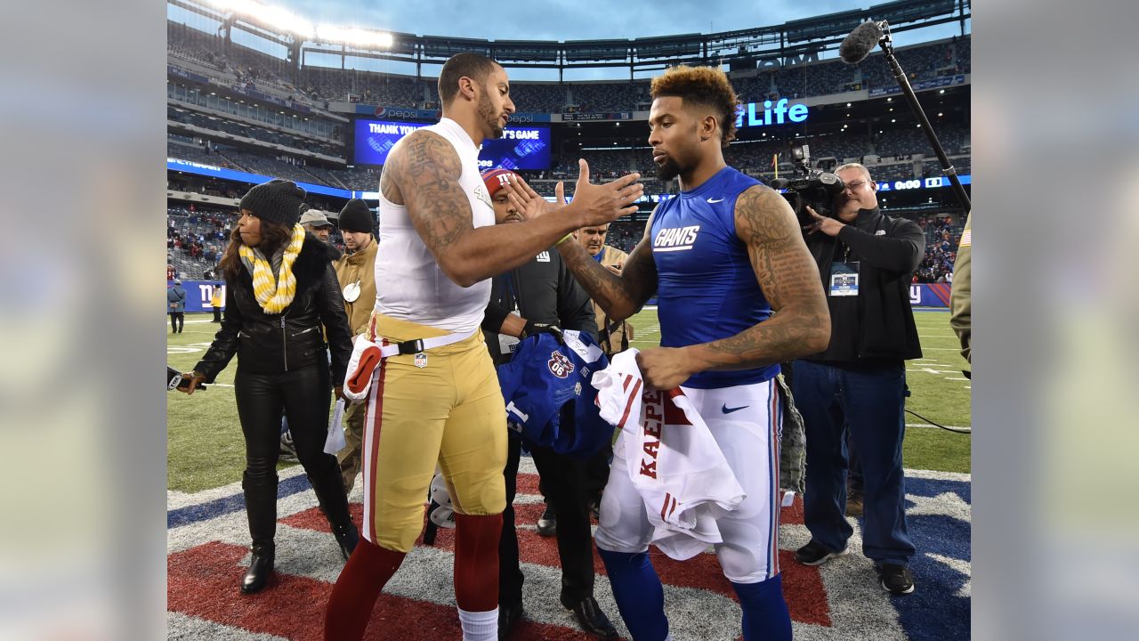 Jersey swapping has become a thing at the end of NFL games - Los