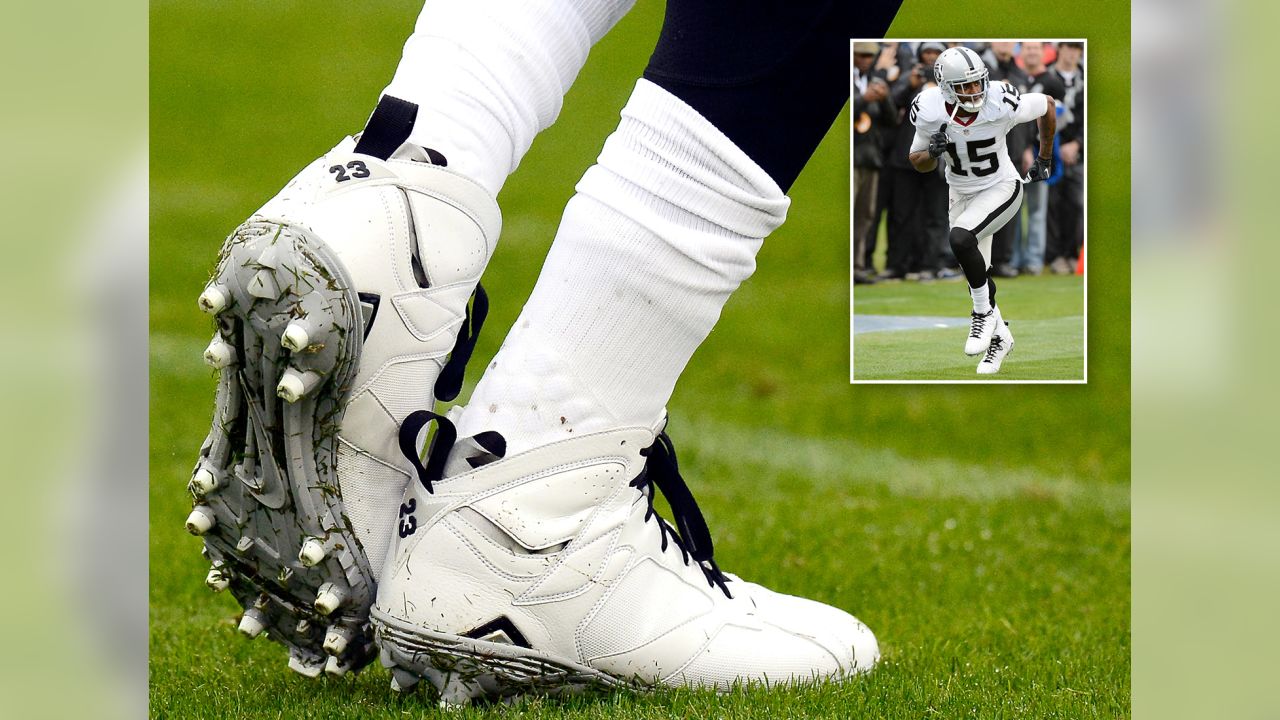 Does Dez Bryant Have the Best Air Jordan Cleats in the NFL?