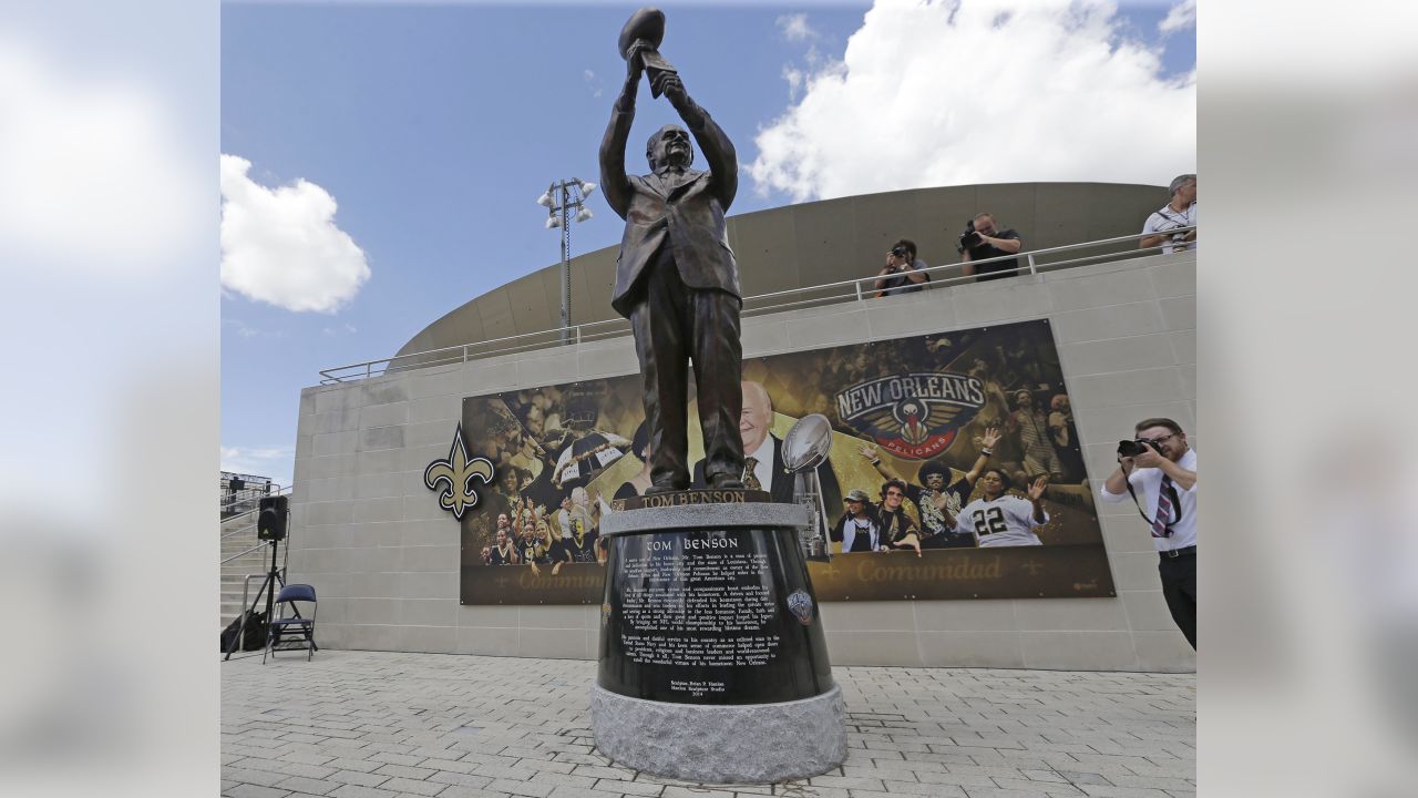 Saints unveil Tom Benson statue outside Superdome