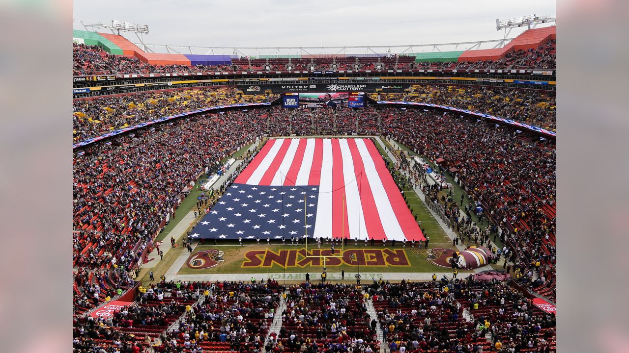 Nfl salute to service hi-res stock photography and images - Alamy