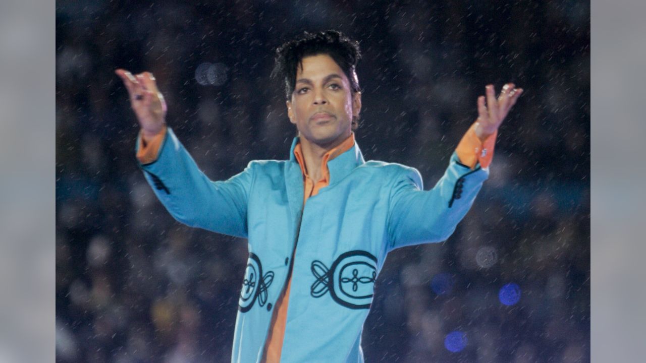 Prince At The Super Bowl Online -  1695941028