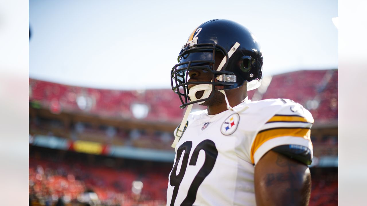 Cincinnati Bengals outside linebacker James Harrison warms up prior to an  NFL football game against the Pittsburgh Steelers, Monday, Sept. 16, 2013,  in Cincinnati. (AP Photo/David Kohl Stock Photo - Alamy