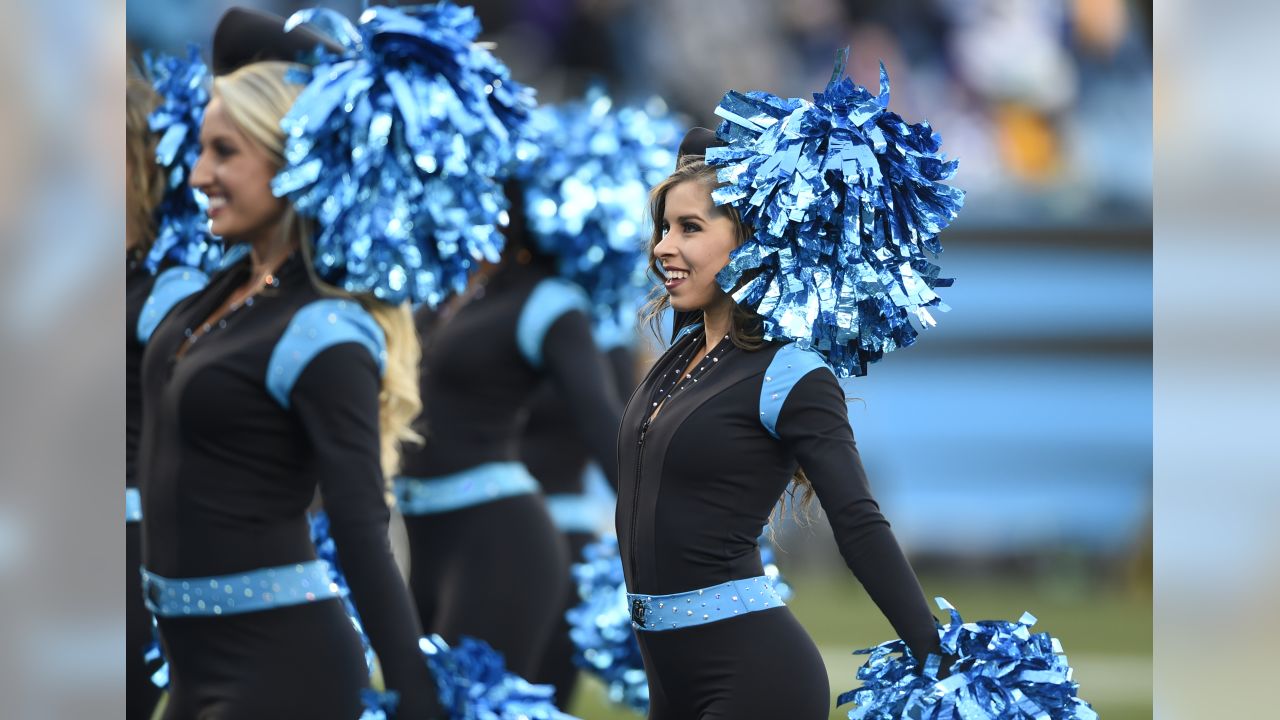 2017 NFL cheerleaders: Best of Week 14