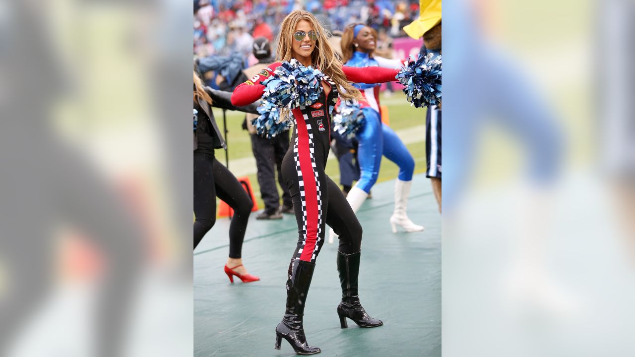 2015 NFL cheerleaders celebrate Halloween