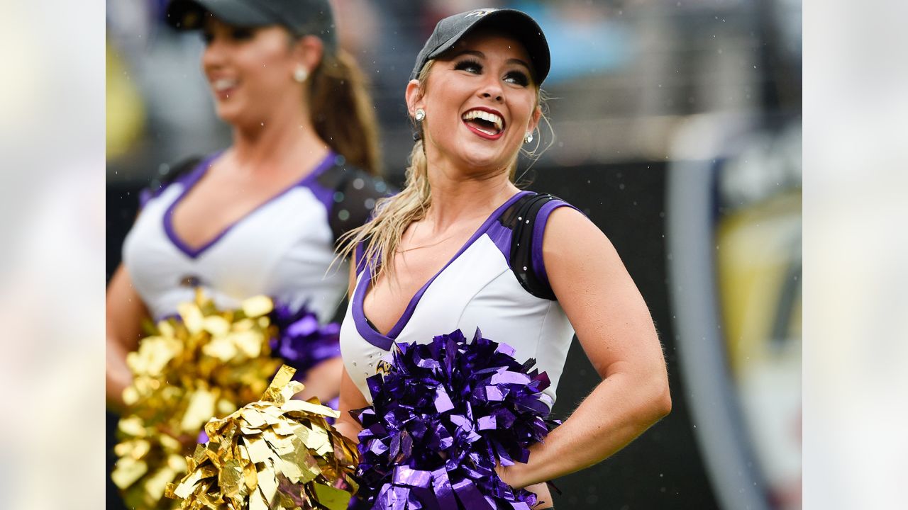 Best of 2018 NFL cheerleaders: Week 16