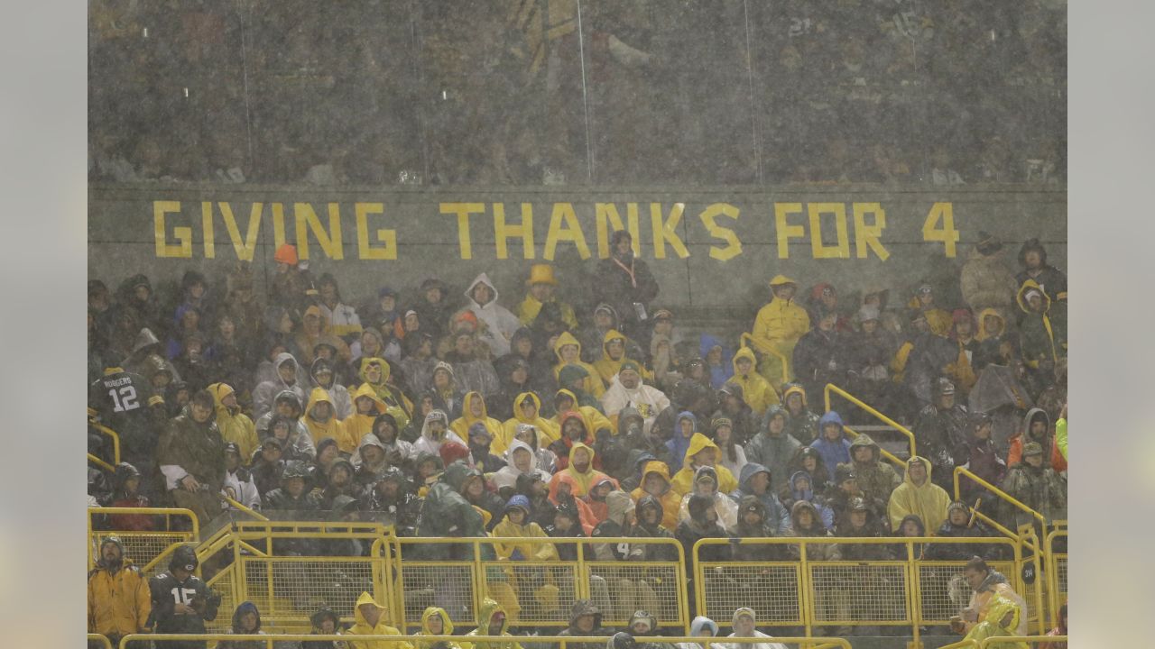 Brett Favre jersey retirement ceremony