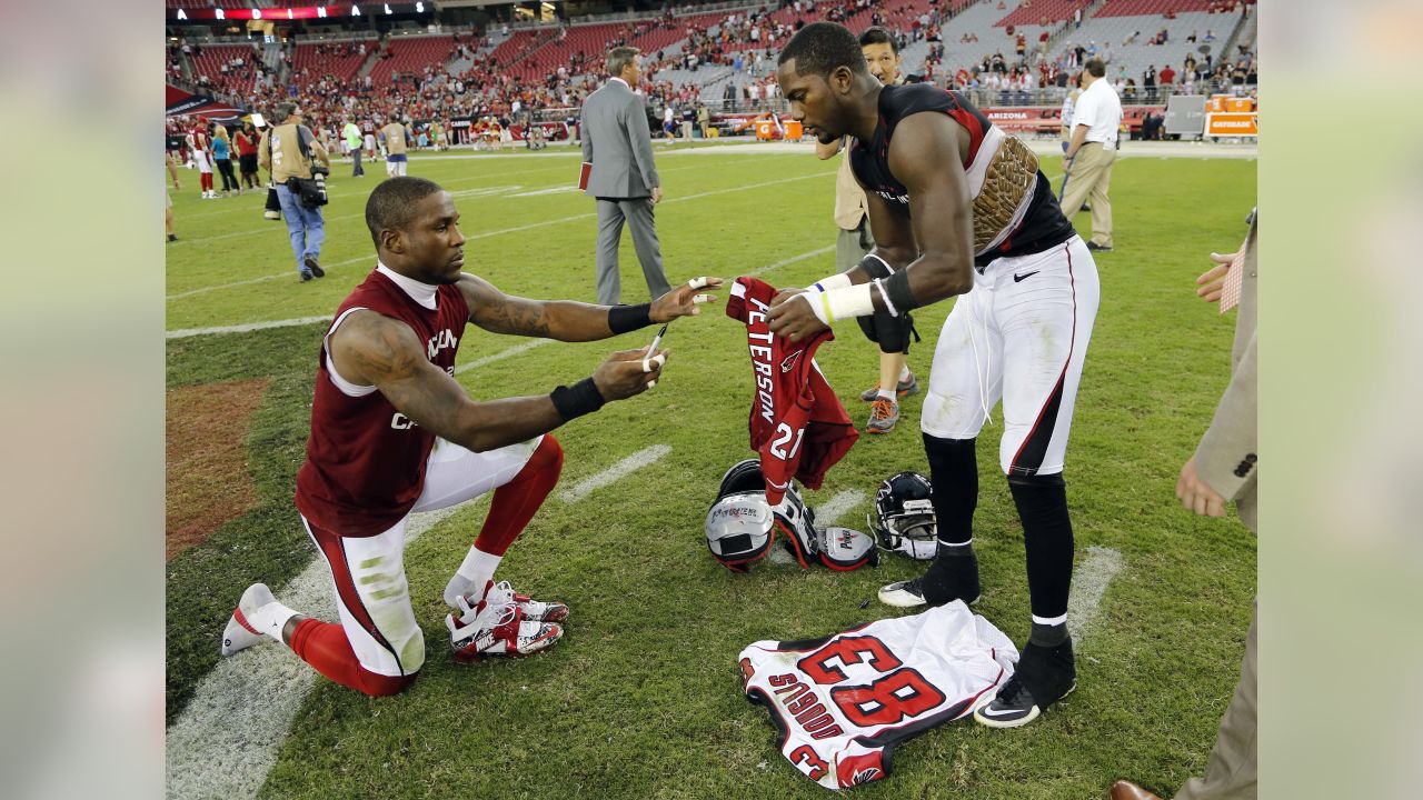 NFL postgame jersey swaps: The game after the game intensifies as