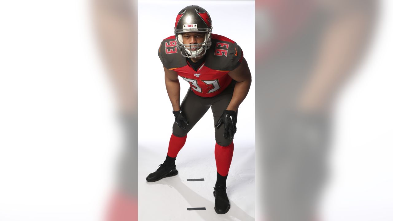 Ndamukong Suh makes embarrassing fashion faux pas with new Bucs jersey