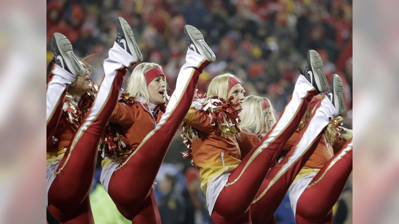 Best of 2016 NFL cheerleaders: Divisional Round