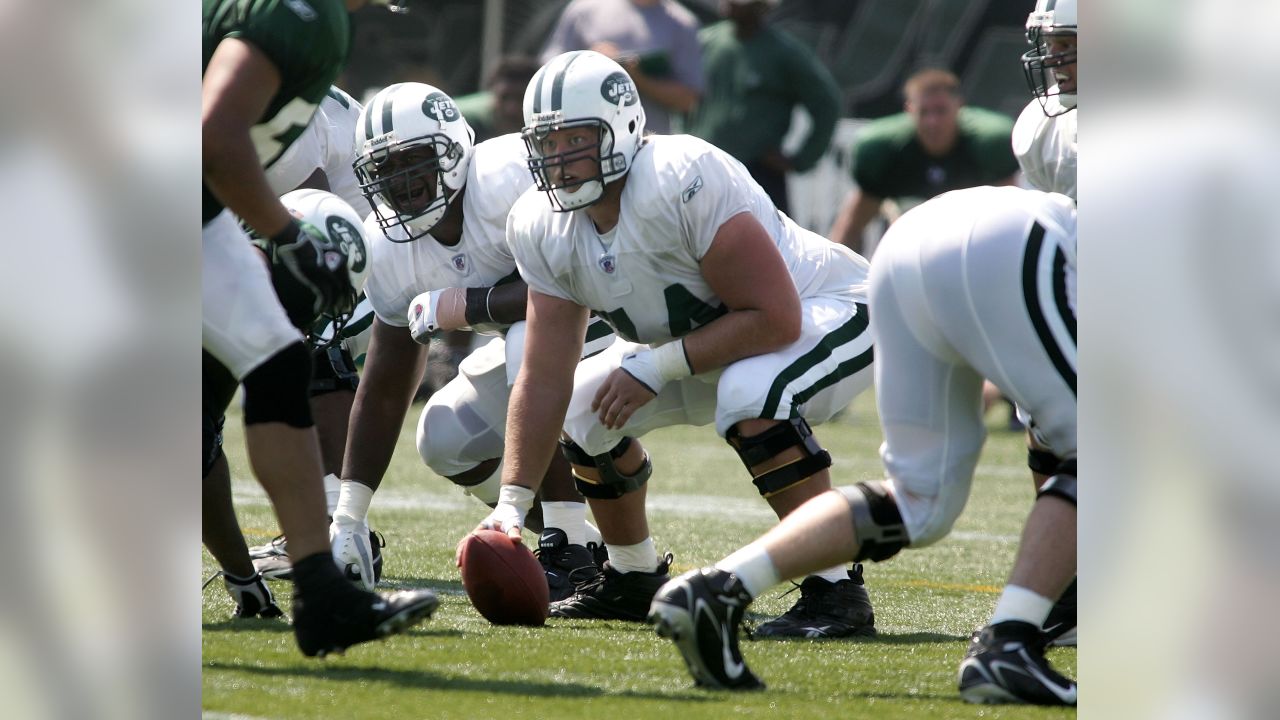 17 Tackle Mark Tauscher Stock Photos, High-Res Pictures, and Images - Getty  Images