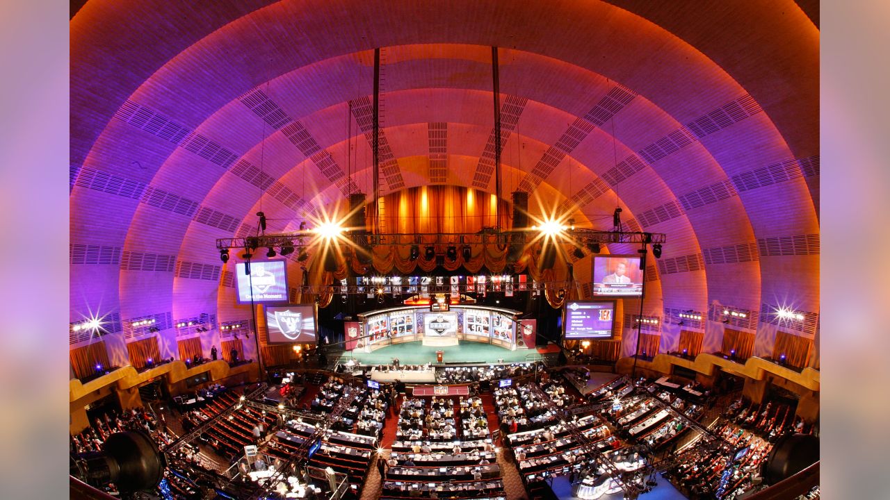 5,419 Nfl Draft Nyc Stock Photos, High-Res Pictures, and Images - Getty  Images