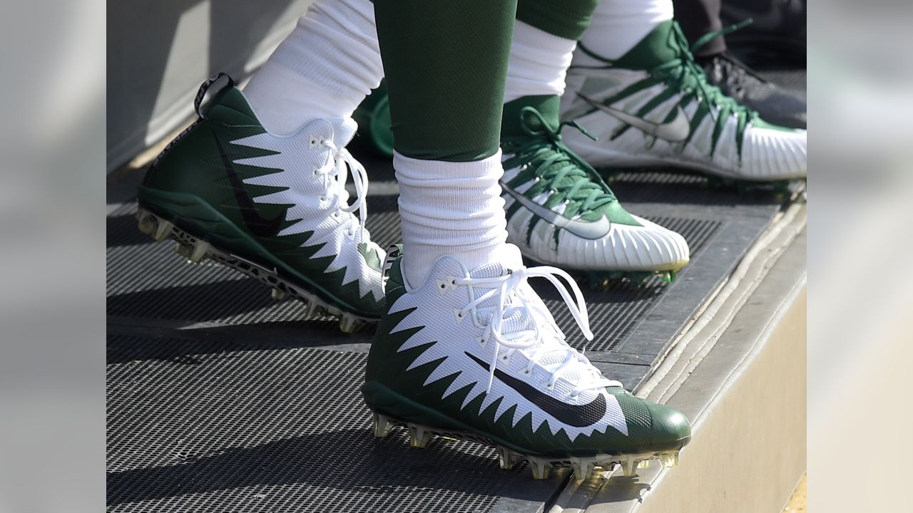 Carson Wentz Philadelphia Eagles Game-Used White Nike Cleats vs